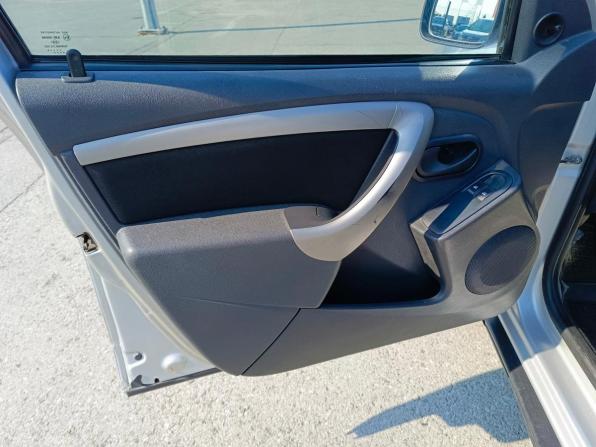 Renault Duster I Рестайлинг с пробегом 2015 года, цена 1 064 995 рублей, 176300 км, внедорожник, Автокод Объявления