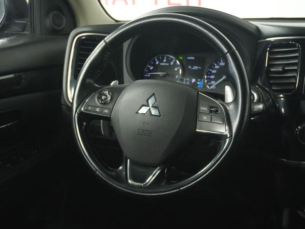 Mitsubishi Outlander III Рестайлинг 2 с пробегом 2016 года, цена 1 780 000 рублей, 181906 км, внедорожник, Автокод Объявления