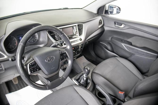 Hyundai Solaris II с пробегом 2017 года, цена 1 249 000 рублей, 170300 км, седан, Автокод Объявления