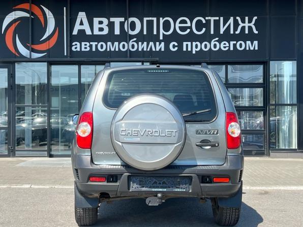 Chevrolet Niva I Рестайлинг с пробегом 2018 года, цена 799 000 рублей, 133415 км, внедорожник, Автокод Объявления