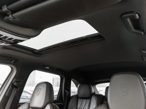 Porsche Cayenne II (958) с пробегом 2012 года, цена 2 100 000 рублей, 230911 км, внедорожник, Автокод Объявления