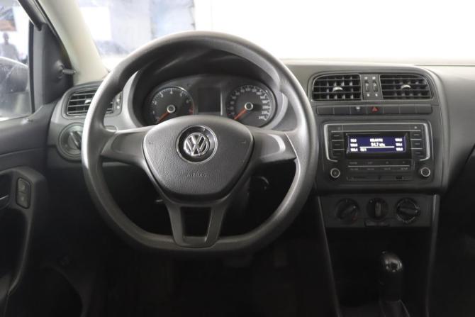 Volkswagen Polo V Рестайлинг с пробегом 2018 года, цена 1 399 990 рублей, 88056 км, седан, Автокод Объявления