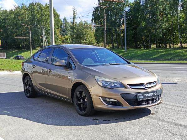Opel Astra J Рестайлинг с пробегом 2012 года, цена 720 000 рублей, 211813 км, седан, Автокод Объявления