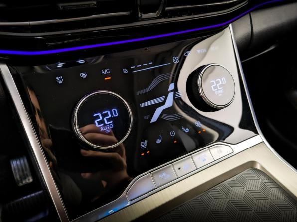 Exeed VX I с пробегом 2022 года, цена 2 700 000 рублей, 36138 км, внедорожник, Автокод Объявления