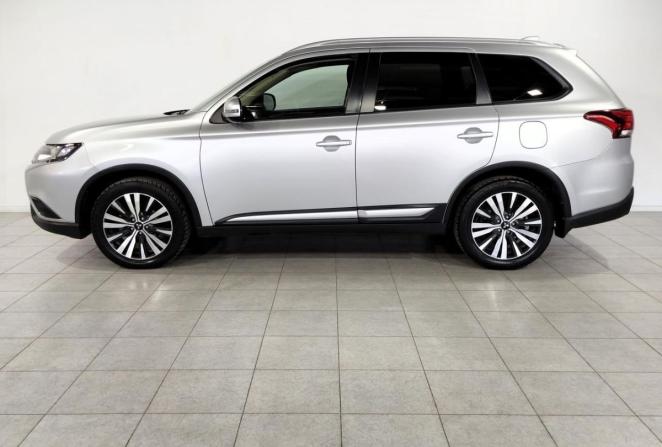 Mitsubishi Outlander III Рестайлинг 3 с пробегом 2019 года, цена 2 150 000 рублей, 207634 км, внедорожник, Автокод Объявления
