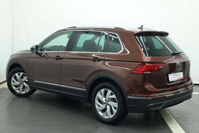 Volkswagen Tiguan II Рестайлинг с пробегом 2021 года, цена 3 200 000 рублей, 52570 км, внедорожник, Автокод Объявления