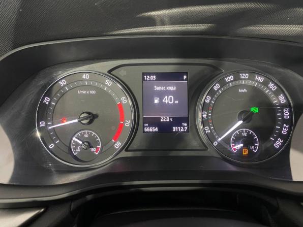 Skoda Octavia IV (A8) с пробегом 2021 года, цена 2 269 000 рублей, 66000 км, лифтбек, Автокод Объявления