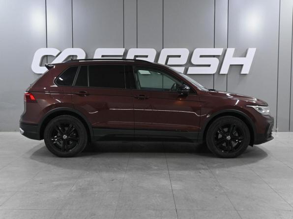 Volkswagen Tiguan II Рестайлинг с пробегом 2021 года, цена 3 049 000 рублей, 118616 км, внедорожник, Автокод Объявления