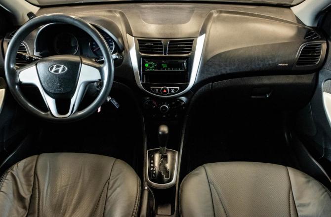 Hyundai Solaris I с пробегом 2012 года, цена 779 000 рублей, 186983 км, седан, Автокод Объявления