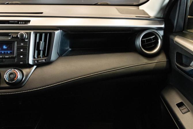 Toyota RAV4 IV (XA40) с пробегом 2015 года, цена 1 879 000 рублей, 174547 км, внедорожник, Автокод Объявления