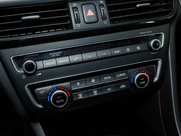 Kia Optima IV с пробегом 2018 года, цена 2 357 000 рублей, 58000 км, седан, Автокод Объявления