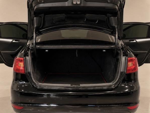 Volkswagen Jetta VI с пробегом 2012 года, цена 877 350 рублей, 190000 км, седан, Автокод Объявления