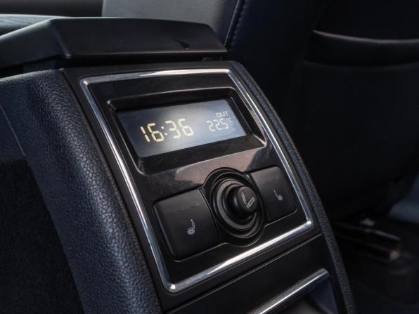 Skoda Superb II Рестайлинг с пробегом 2014 года, цена 1 040 000 рублей, 301587 км, лифтбек, Автокод Объявления