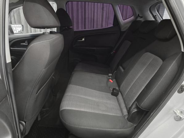 Kia Venga I с пробегом 2011 года, цена 780 000 рублей, 211772 км, минивэн, Автокод Объявления