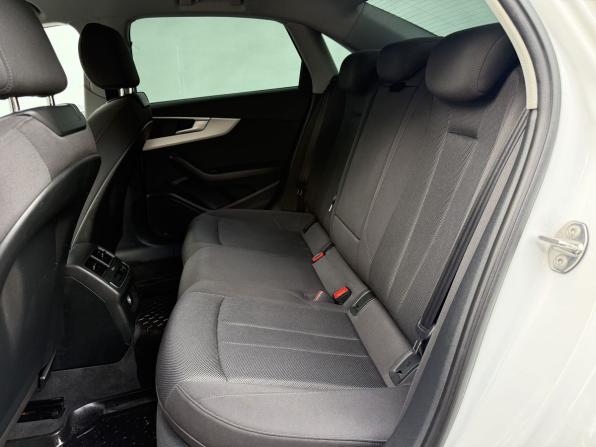Audi A4 V (B9) с пробегом 2019 года, цена 2 200 000 рублей, 126035 км, седан, Автокод Объявления