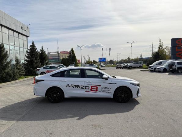 Chery Arrizo 8 с пробегом 2025 года, цена 2 370 000 рублей, 3169 км, седан, Автокод Объявления