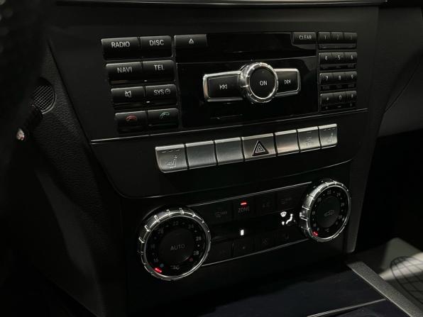 Mercedes-Benz C-Класс III (W204) Рестайлинг с пробегом 2011 года, цена 1 345 000 рублей, 253542 км, седан, Автокод Объявления