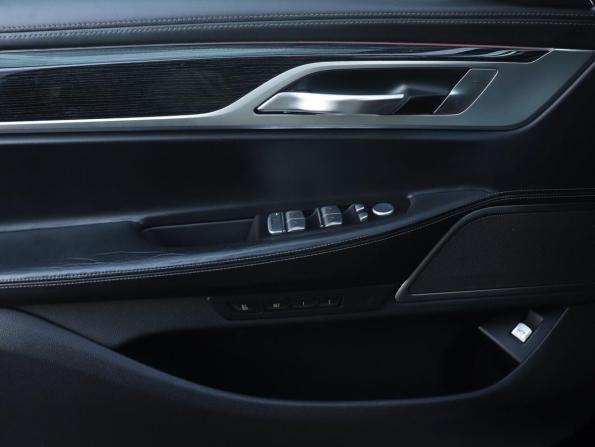 BMW 7 серии VI (G11/G12) Рестайлинг с пробегом 2020 года, цена 6 200 000 рублей, 115811 км, седан, Автокод Объявления
