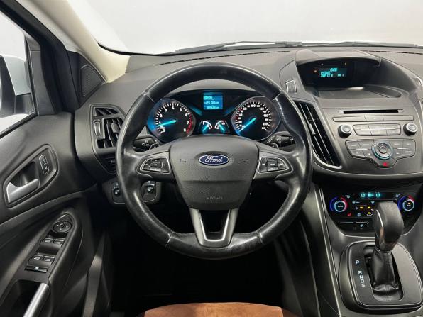 Ford Kuga II Рестайлинг с пробегом 2017 года, цена 1 650 000 рублей, 99646 км, внедорожник, Автокод Объявления