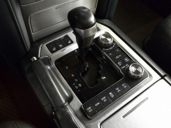 Toyota Land Cruiser 200 Series Рестайлинг 2 с пробегом 2018 года, цена 5 985 995 рублей, 229226 км, внедорожник, Автокод Объявления