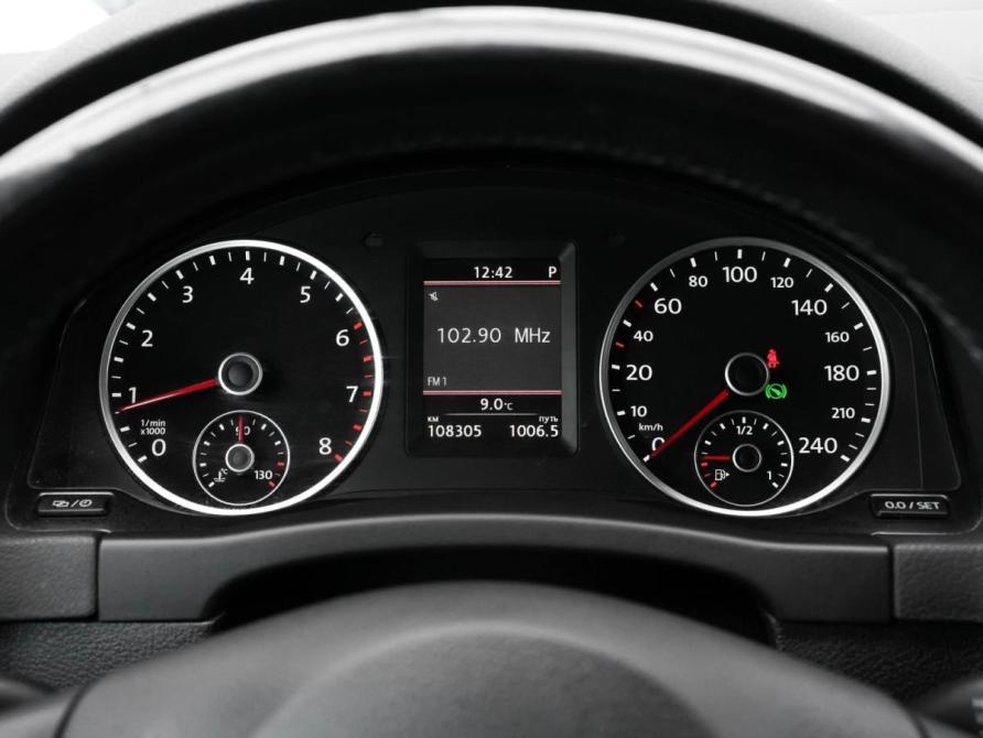 Volkswagen Tiguan I Рестайлинг Челябинск  - изображение 18
