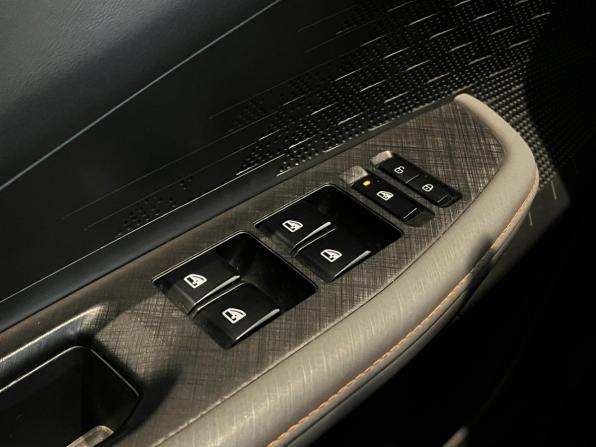 Changan UNI-V I с пробегом 2023 года, цена 2 099 000 рублей, 71119 км, лифтбек, Автокод Объявления