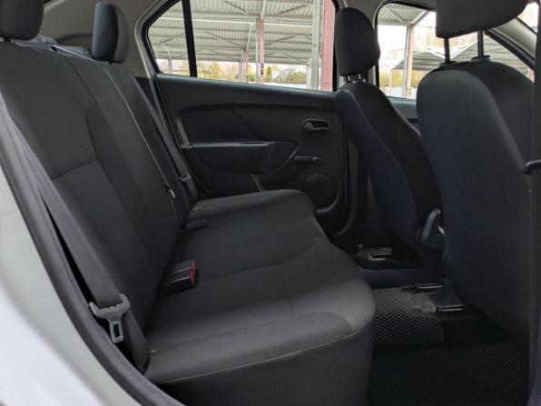 Renault Logan II с пробегом 2015 года, цена 549 900 рублей, 240000 км, седан, Автокод Объявления