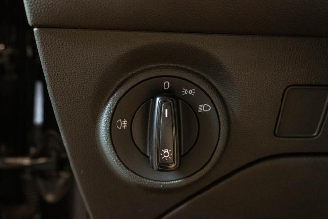 SEAT Leon III с пробегом 2013 года, цена 979 000 рублей, 186350 км, хэтчбек, Автокод Объявления
