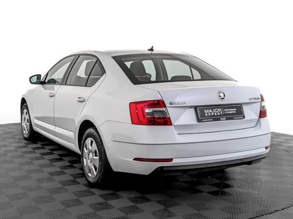 Skoda Octavia III (A7) Рестайлинг с пробегом 2020 года, цена 1 855 000 рублей, 60224 км, лифтбек, Автокод Объявления