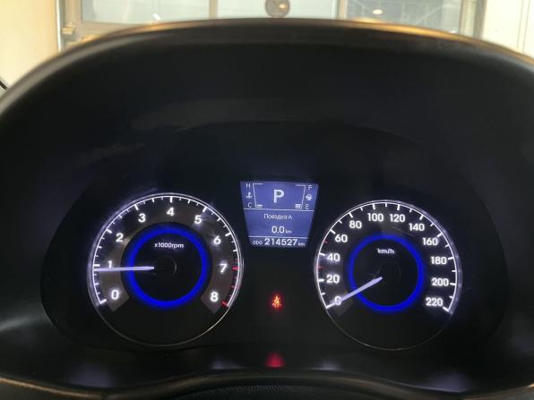 Hyundai Solaris I с пробегом 2012 года, цена 726 000 рублей, 214527 км, седан, Автокод Объявления