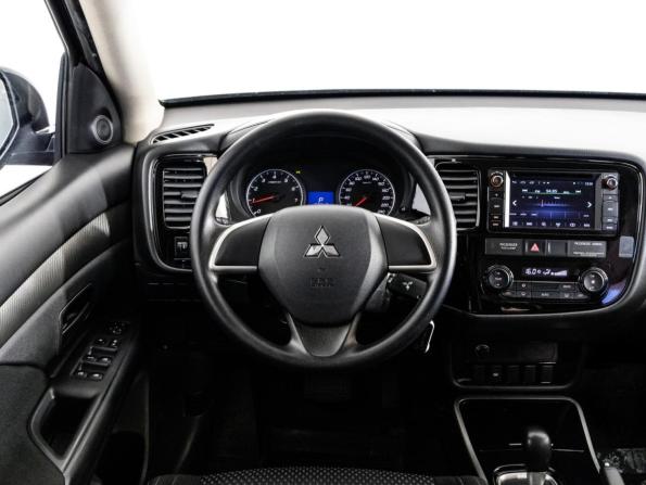 Mitsubishi Outlander III Рестайлинг 2 с пробегом 2017 года, цена 1 499 000 рублей, 177346 км, внедорожник, Автокод Объявления