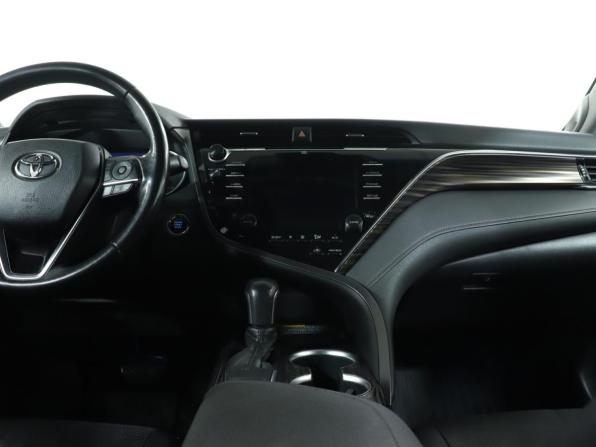 Toyota Camry VIII (XV70) с пробегом 2018 года, цена 2 799 000 рублей, 99990 км, седан, Автокод Объявления