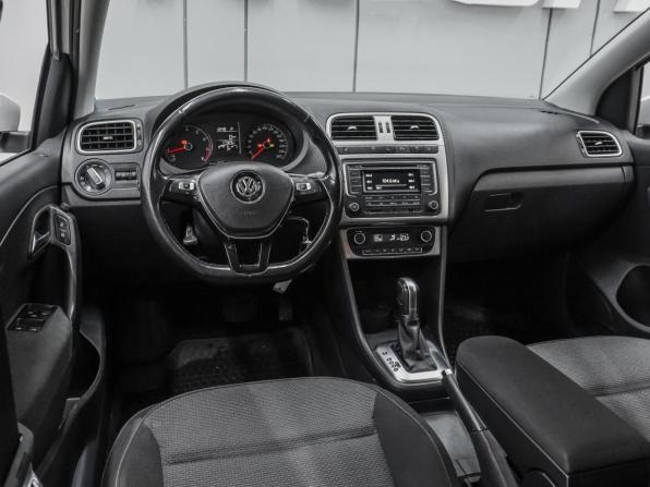 Volkswagen Polo V Рестайлинг с пробегом 2018 года, цена 1 280 000 рублей, 117329 км, седан, Автокод Объявления