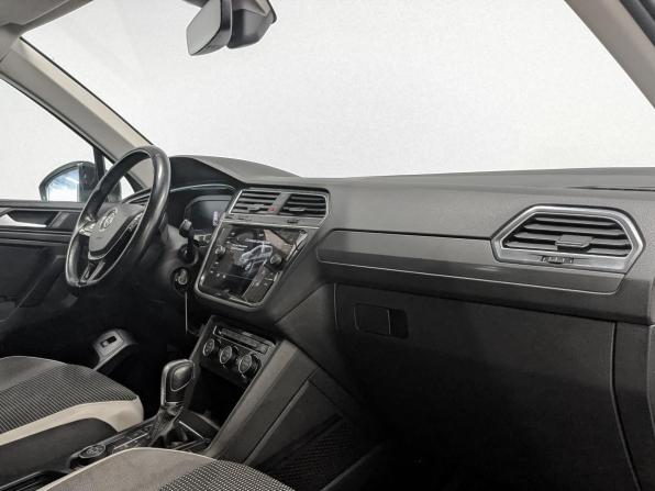 Volkswagen Tiguan II с пробегом 2019 года, цена 2 190 000 рублей, 134997 км, внедорожник, Автокод Объявления