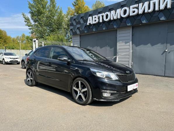 Kia Rio III Рестайлинг с пробегом 2017 года, цена 785 370 рублей, 201715 км, хэтчбек, Автокод Объявления