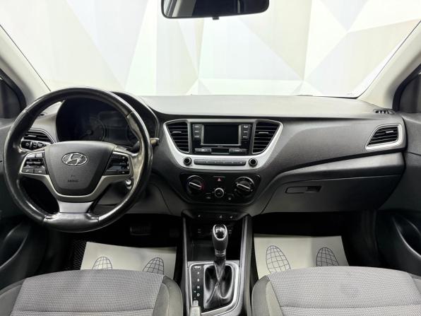 Hyundai Solaris II с пробегом 2017 года, цена 1 360 000 рублей, 96754 км, седан, Автокод Объявления