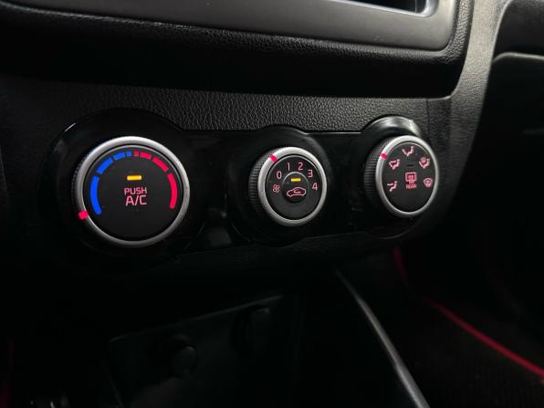 Kia Rio III Рестайлинг с пробегом 2015 года, цена 550 000 рублей, 232274 км, седан, Автокод Объявления