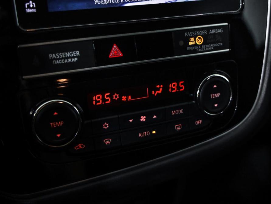 Mitsubishi Outlander III Рестайлинг 3 Санкт-Петербург  - изображение 16