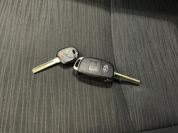 Hyundai Solaris I Рестайлинг с пробегом 2015 года, цена 555 000 рублей, 211588 км, седан, Автокод Объявления