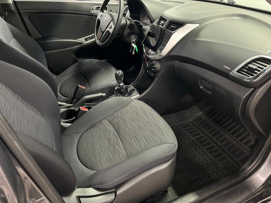 Hyundai Solaris I Рестайлинг Санкт-Петербург  - изображение 17