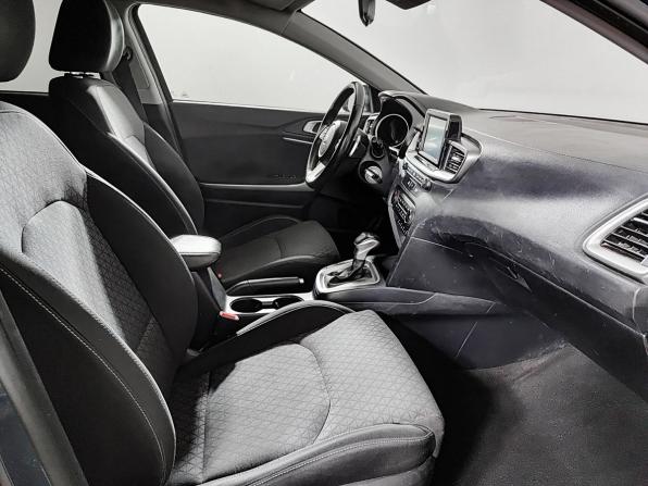 Kia Ceed III с пробегом 2019 года, цена 1 505 000 рублей, 111000 км, универсал, Автокод Объявления