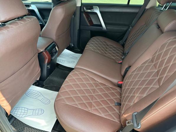 Toyota Land Cruiser Prado 150 Series Рестайлинг 1 с пробегом 2014 года, цена 3 550 000 рублей, 221100 км, внедорожник, Автокод Объявления
