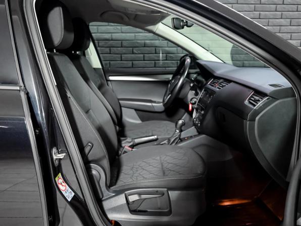 Skoda Octavia III (A7) Рестайлинг с пробегом 2018 года, цена 1 850 000 рублей, 157512 км, лифтбек, Автокод Объявления