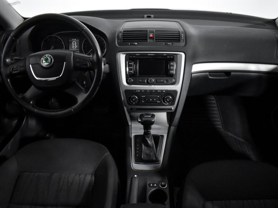 Skoda Octavia II (A5) Рестайлинг Санкт-Петербург  - изображение 15
