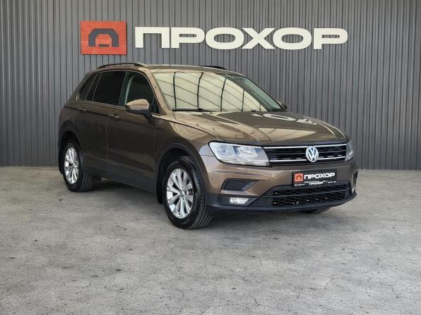 Volkswagen Tiguan II с пробегом 2018 года, цена 1 990 000 рублей, 122814 км, внедорожник, Автокод Объявления