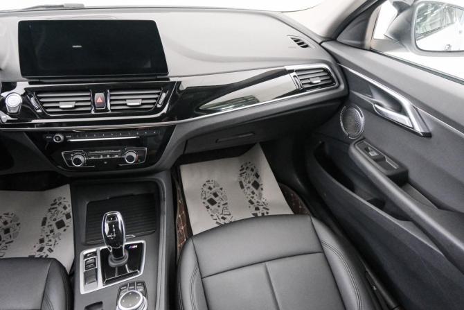 BMW 1 серии III (F40) с пробегом 2022 года, цена 2 250 000 рублей, 33100 км, хэтчбек, Автокод Объявления