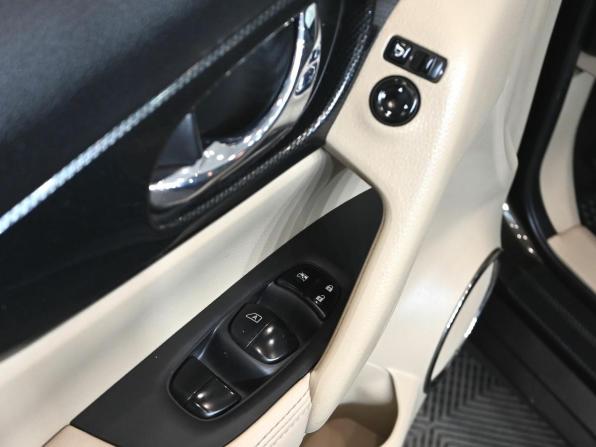 Nissan X-Trail III с пробегом 2017 года, цена 1 750 000 рублей, 204438 км, внедорожник, Автокод Объявления