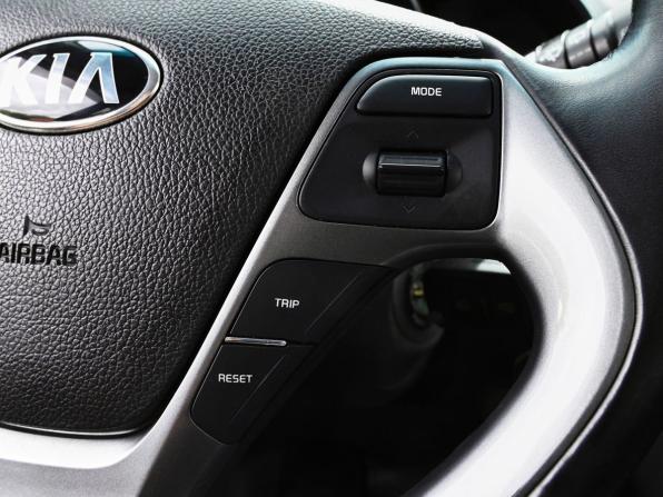 Kia Rio III Рестайлинг с пробегом 2016 года, цена 1 425 000 рублей, 28000 км, хэтчбек, Автокод Объявления
