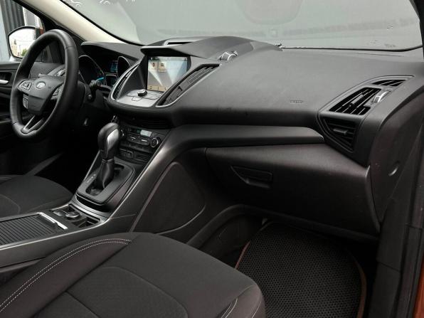 Ford Kuga II Рестайлинг с пробегом 2019 года, цена 1 598 600 рублей, 173304 км, внедорожник, Автокод Объявления