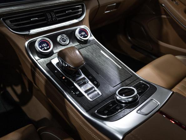 Hongqi H9 I с пробегом 2023 года, цена 3 999 700 рублей, 12566 км, седан, Автокод Объявления